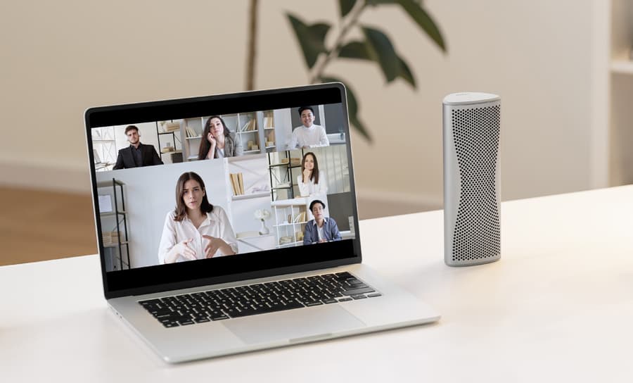 Новое поколение портативной Bluetooth-колонки KEF Muo разработано компанией KEF для тех, кто ценит высокое качество звука и практичность в повседневной жизни.